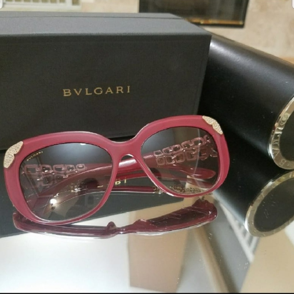 SALE💕BVLGARI 💕 - Picture 1 of 1
